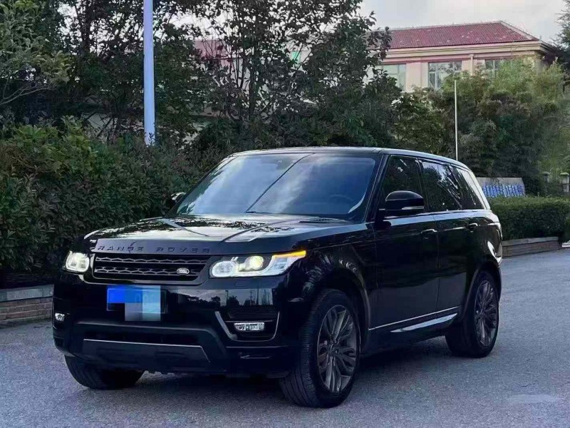 青岛18年路虎揽胜运动3