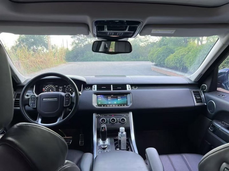 青岛18年路虎揽胜运动4