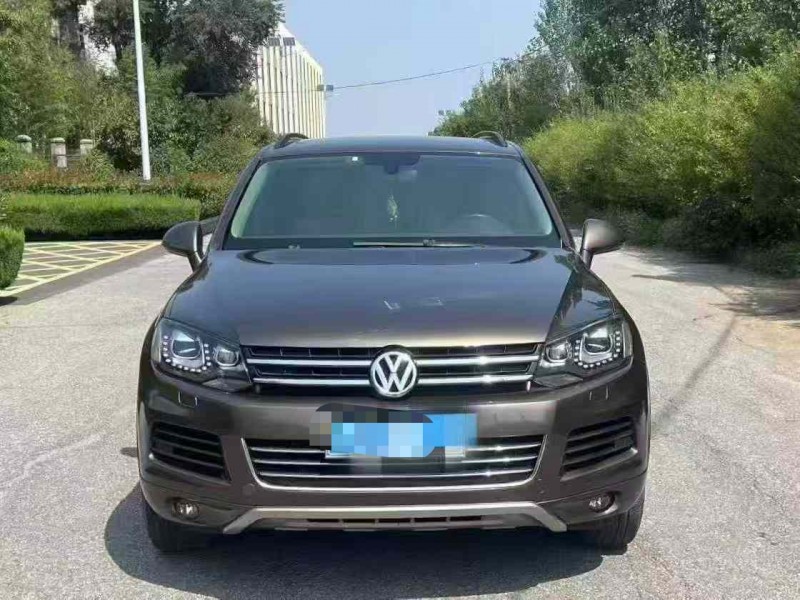 青岛15年大众途锐1