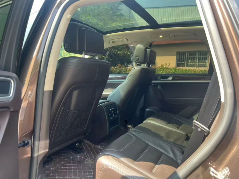 青岛15年大众途锐5