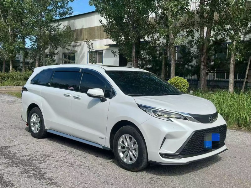 青岛24年丰田格瑞维亚3