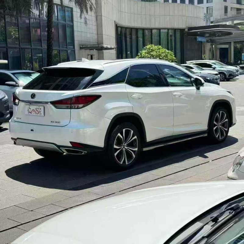 广州22年雷克萨斯RX8