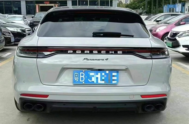 广州22年保时捷帕拉梅拉7