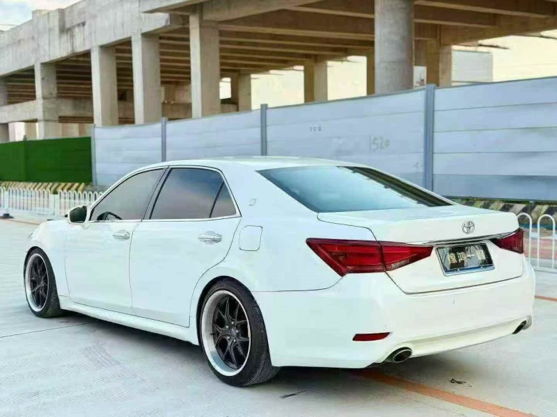 广州15年丰田皇冠7