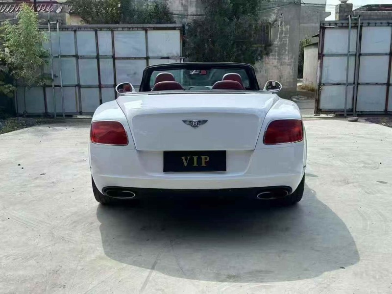 广州14年宾利欧陆8