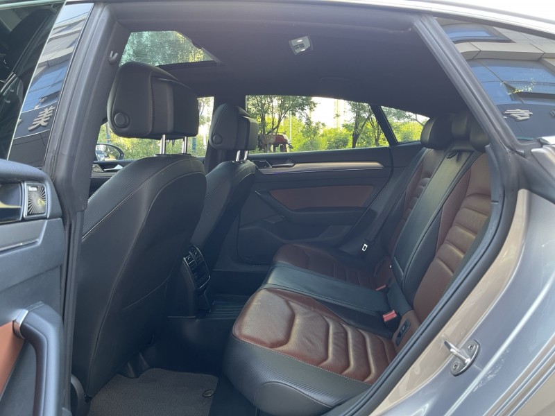 济宁19年大众CC5