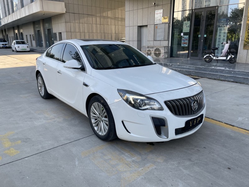 济宁14年别克君威2