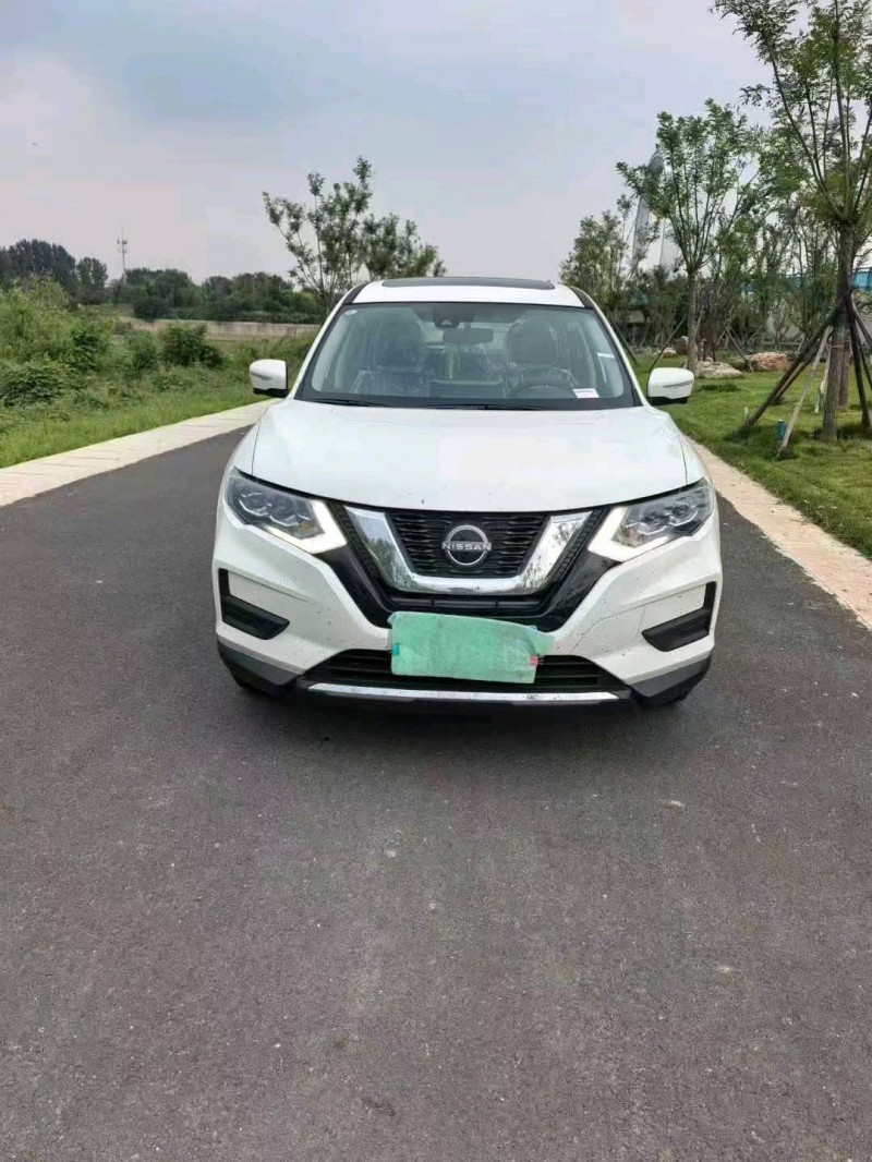 潍坊25年日产奇骏1