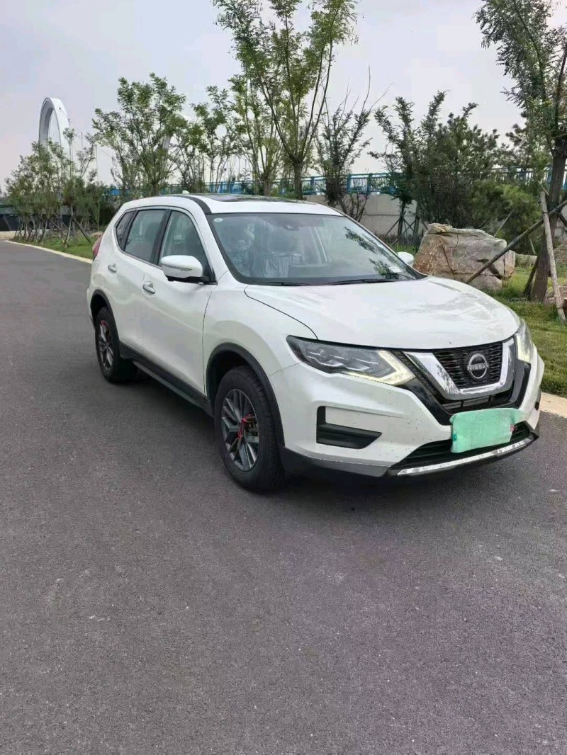 潍坊25年日产奇骏3