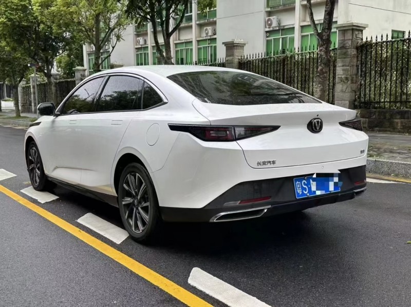 深圳24年长安汽车逸动8