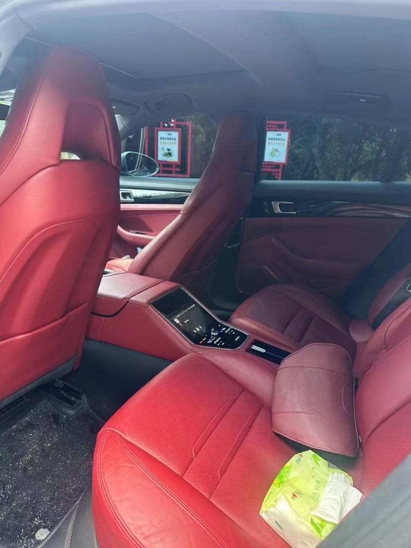 广州23年保时捷帕拉梅拉4