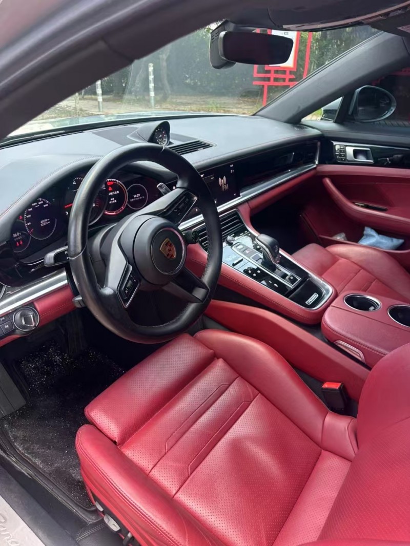 广州23年保时捷帕拉梅拉6