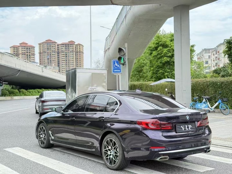 广州20年宝马5系8