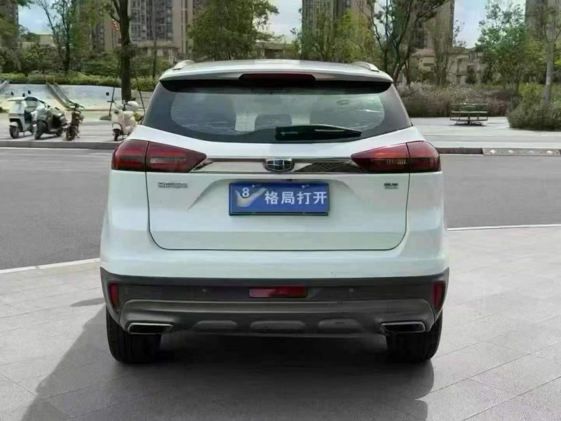 东莞19年吉利博越9