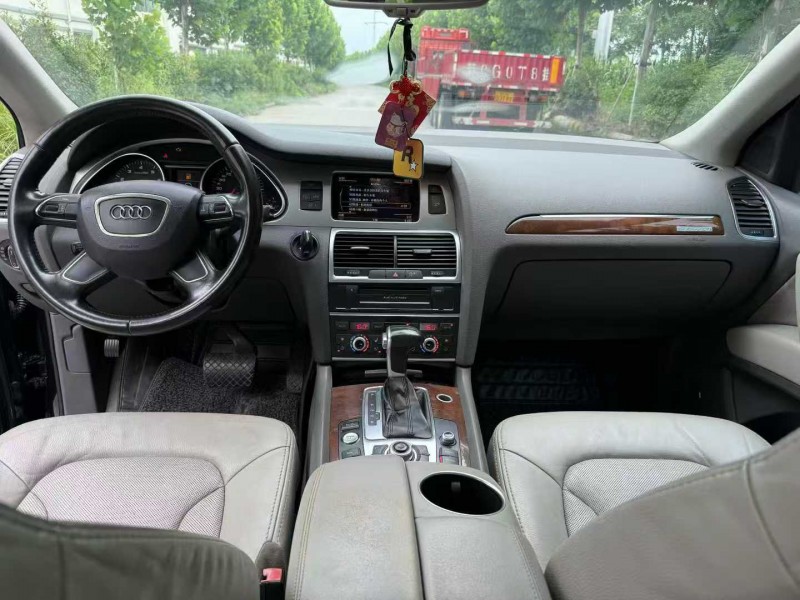 徐州12年奥迪Q78