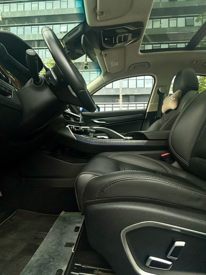 东莞20年吉利星越4