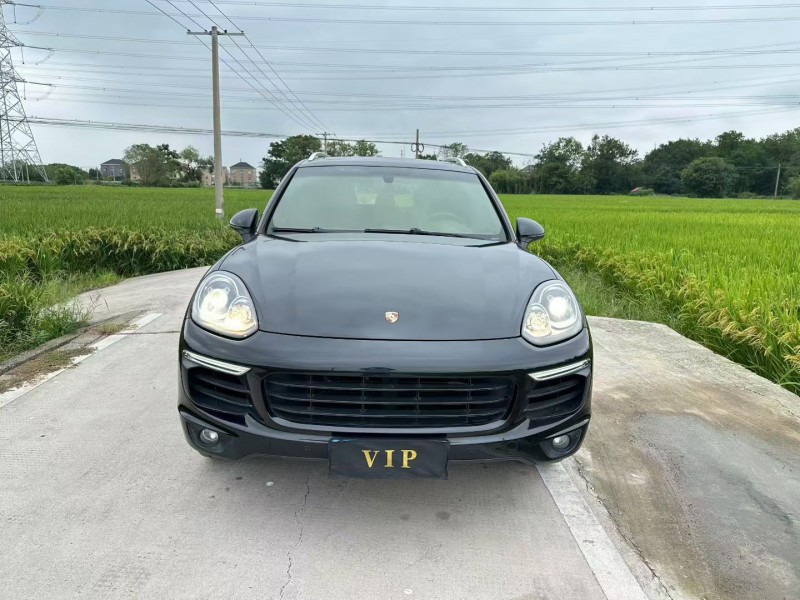 宁波15年保时捷卡宴1