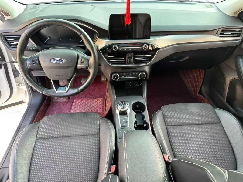 深圳19年福特福克斯4