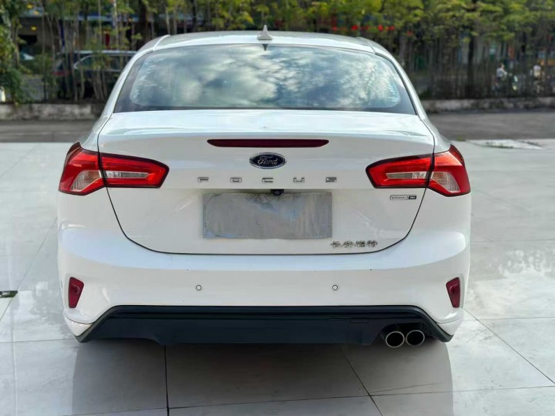 深圳19年福特福克斯9