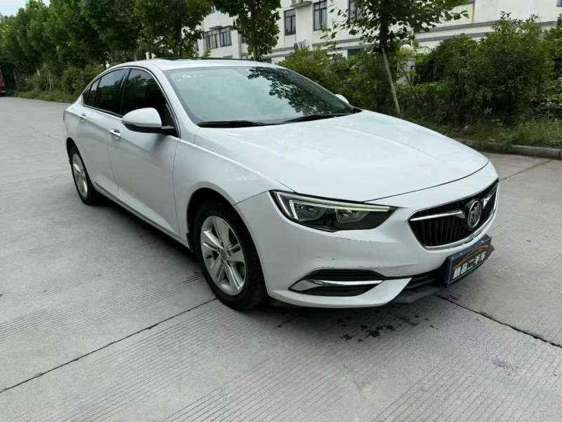 徐州19年别克君威3