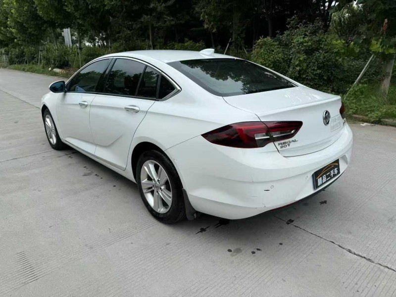 徐州19年别克君威6