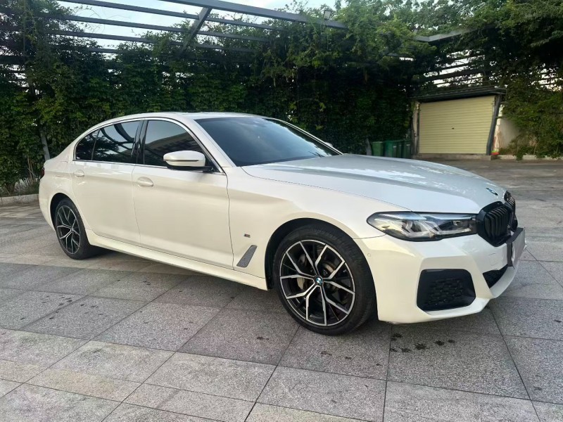 珠海21年宝马5系3