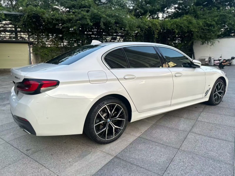 珠海21年宝马5系8