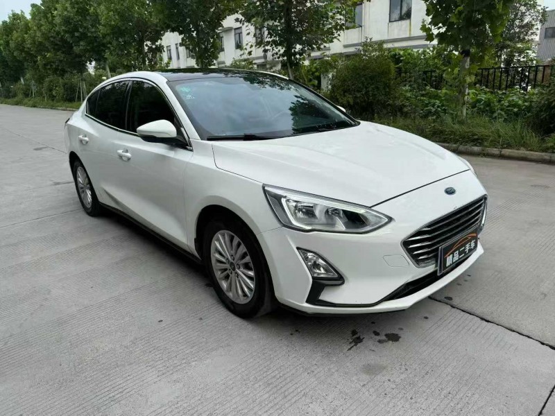 徐州19年福特福克斯3