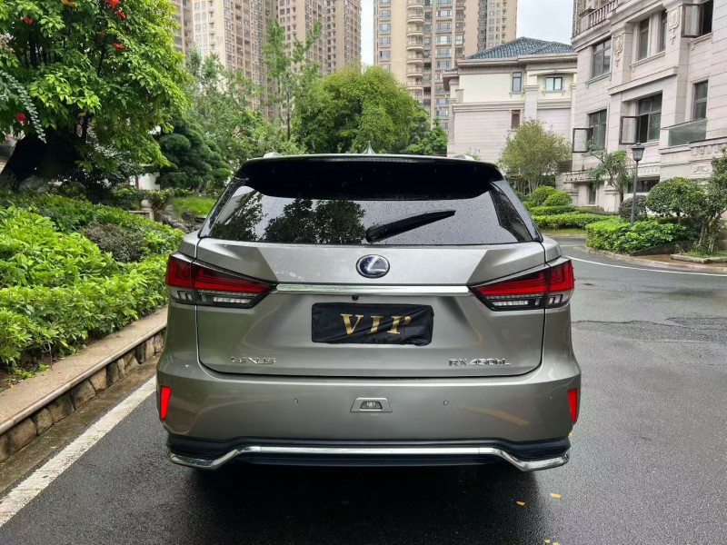 深圳21年雷克萨斯RX8