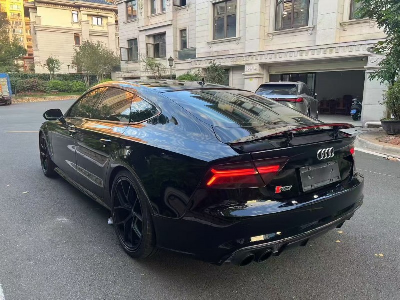 佛山17年奥迪S77