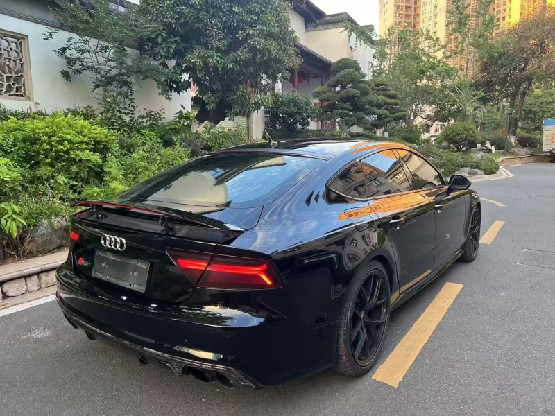 佛山17年奥迪S78