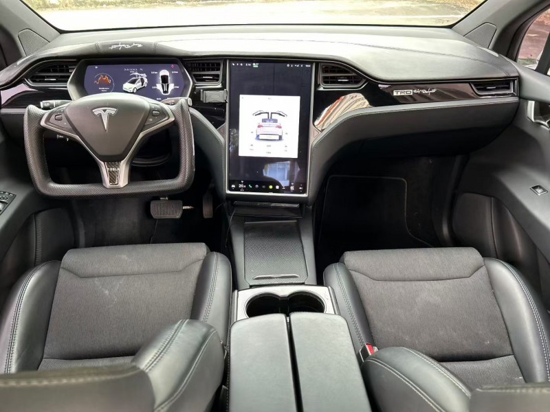 深圳19年特斯拉MODEL X4