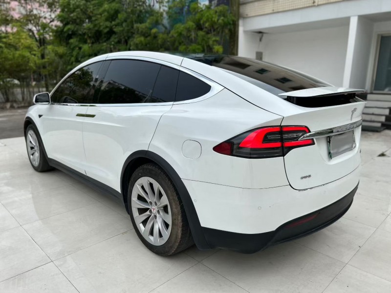 深圳19年特斯拉MODEL X7