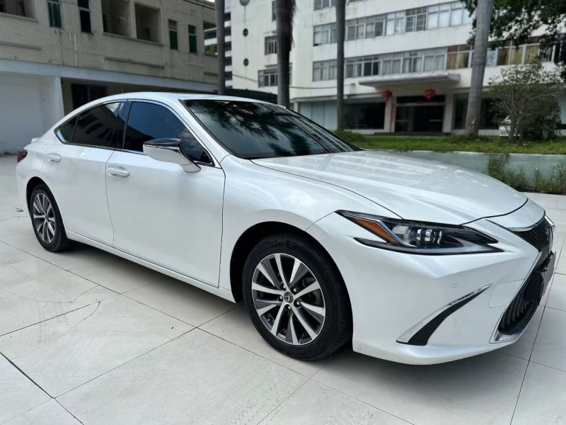 佛山20年雷克萨斯ES2