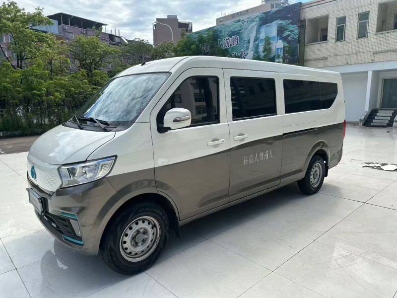 汕头24年长安汽车跨越星3