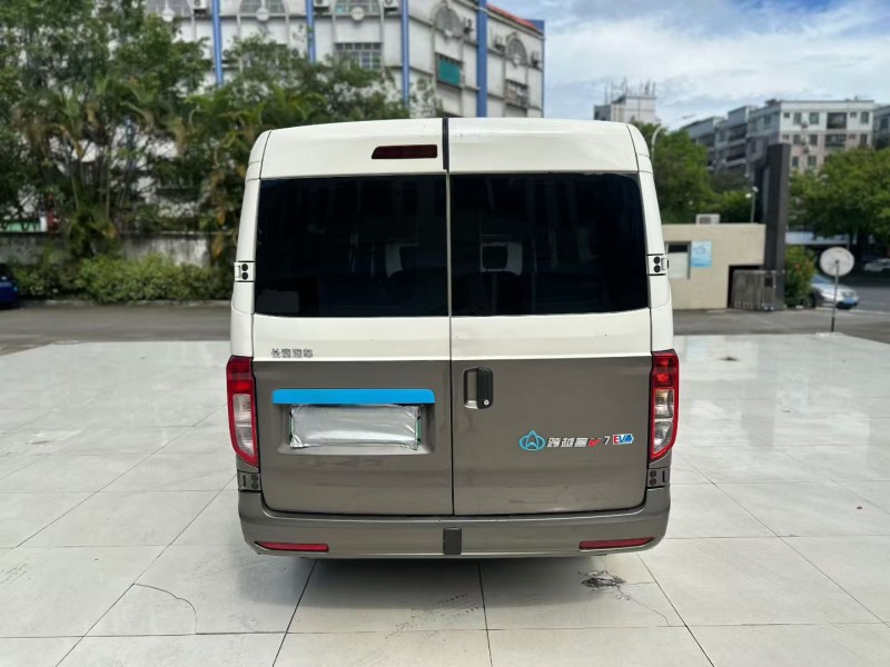 汕头24年长安汽车跨越星9