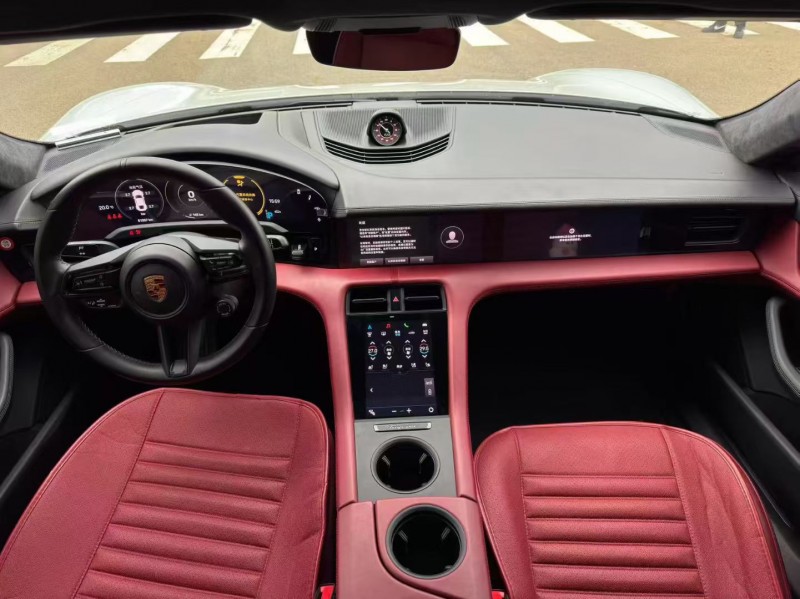 昆明22年保时捷Taycan3