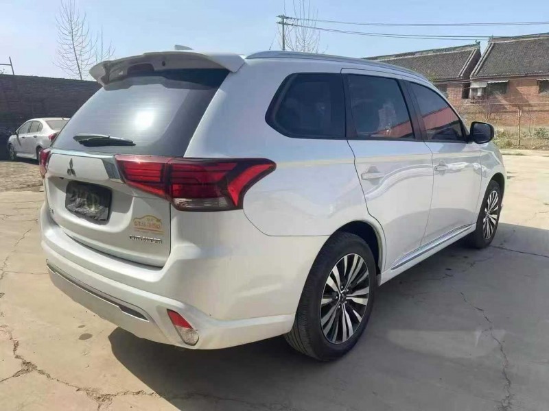 焦作22年三菱欧蓝德7