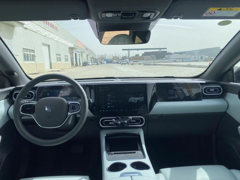 兰州23年零跑汽车C015