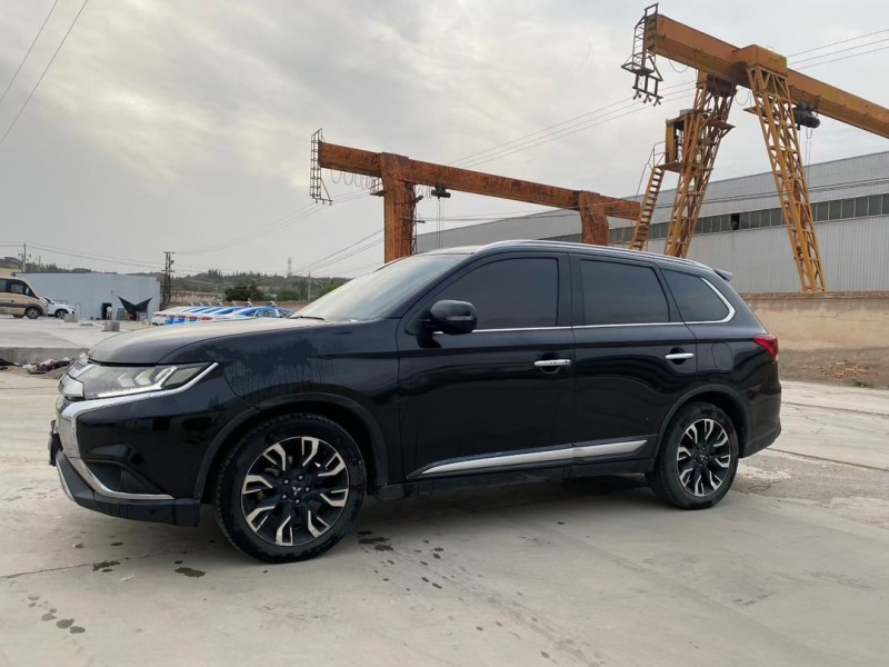 兰州19年三菱欧蓝德2