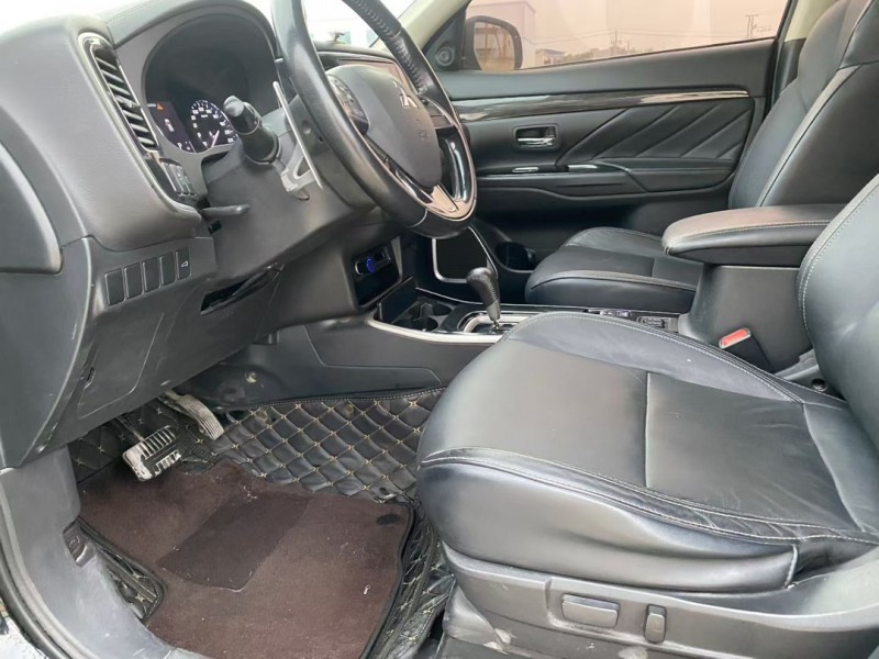 兰州19年三菱欧蓝德4