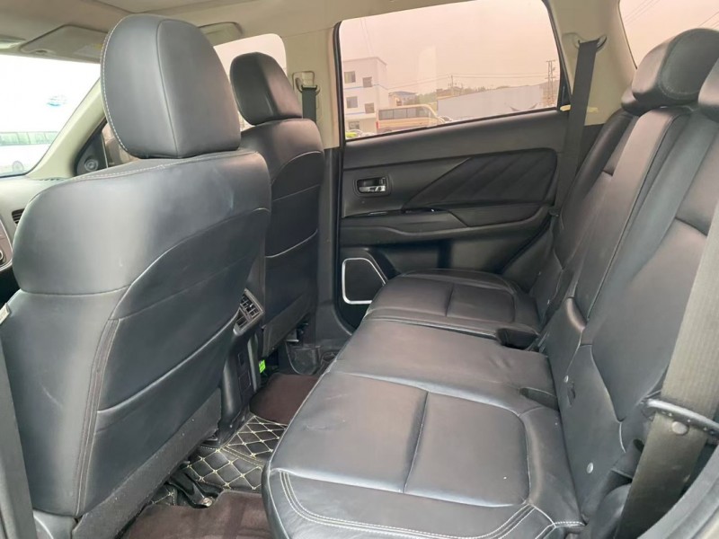 兰州19年三菱欧蓝德6