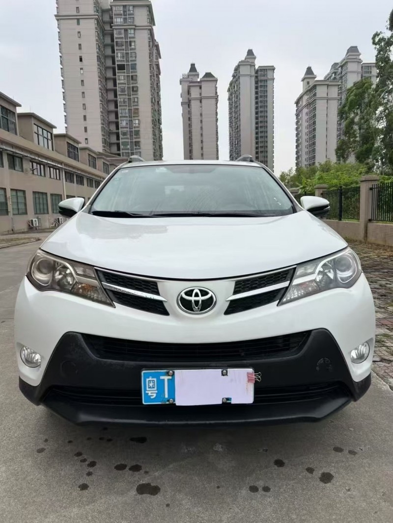 珠海15年丰田RAV4荣放1