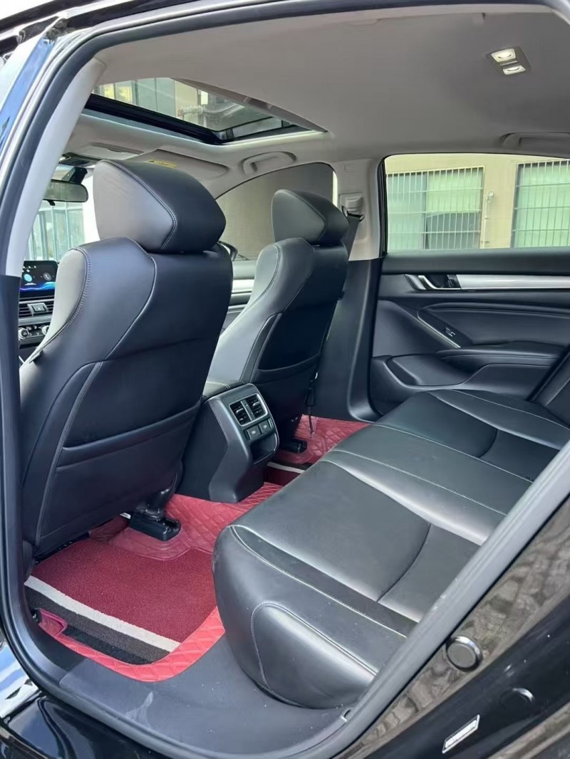 湛江21年本田雅阁6