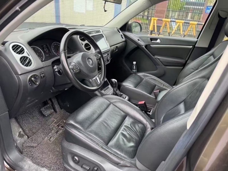 珠海16年大众途观5