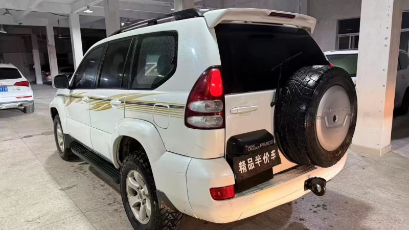 湛江07年丰田普拉多8