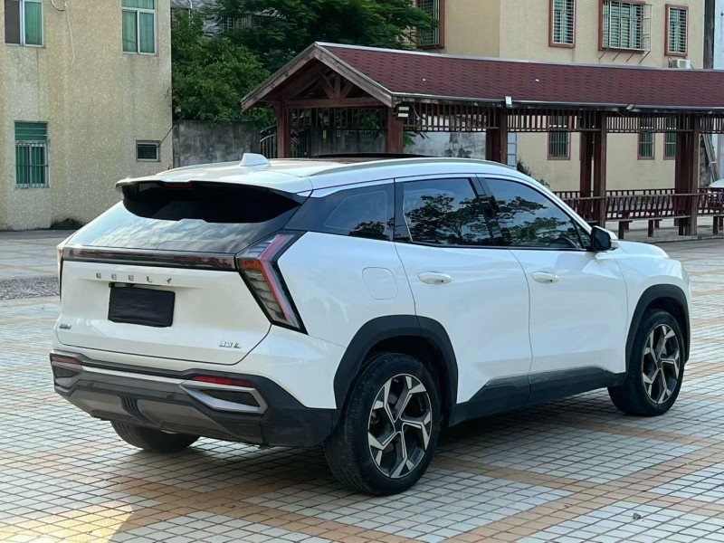 江门24年吉利博越8