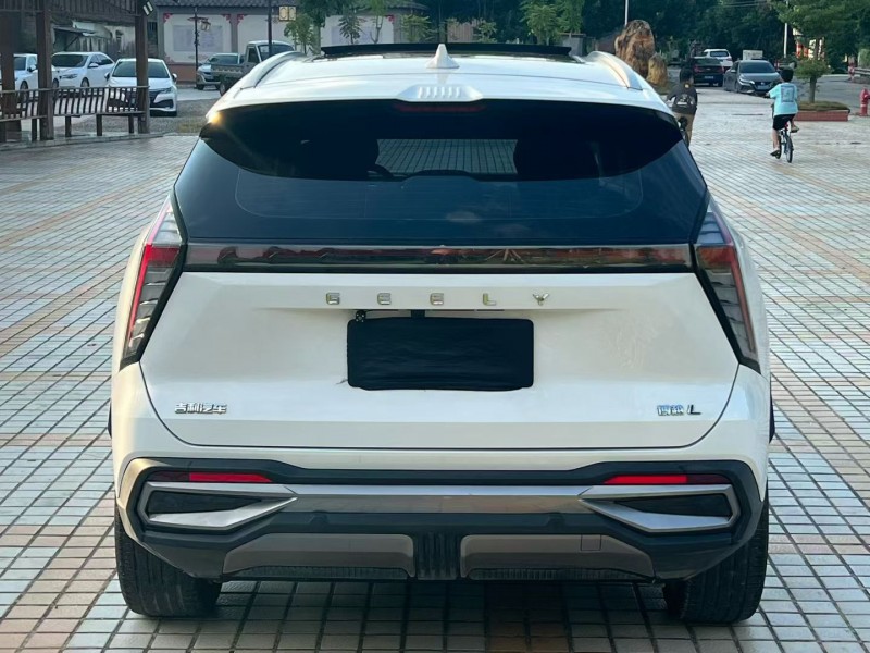 江门24年吉利博越9