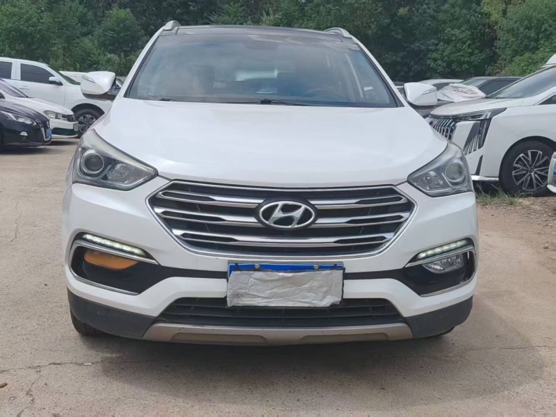 岳阳17年现代新胜达1