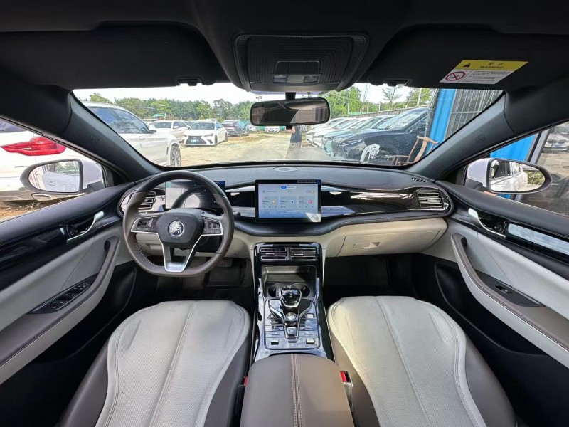 深圳24年比亚迪秦4